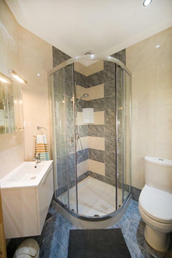 Sliema Duplex 1 Bedroom Apartment With 2 Bathrooms- Sleep 4 エクステリア 写真