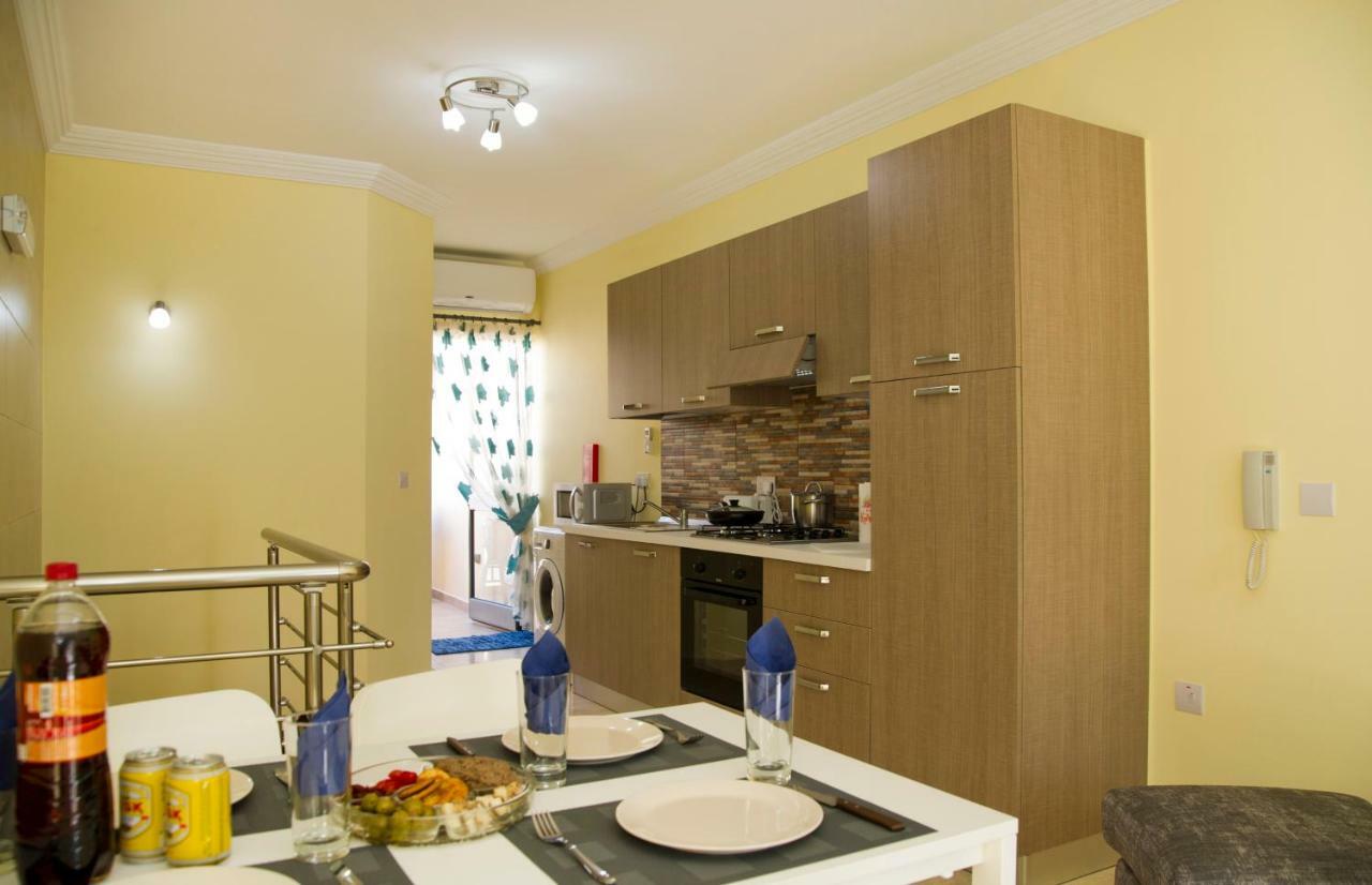 Sliema Duplex 1 Bedroom Apartment With 2 Bathrooms- Sleep 4 エクステリア 写真